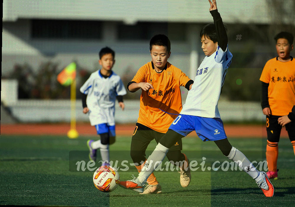 判罚复盘图例中以色块与箭头标注位置与时间刻度的示意画面